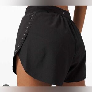 Lululemon Find Your Pace High Rise Running Shorts 3” Lined in Black